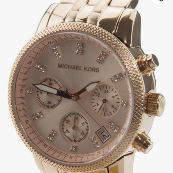 Michael Kors Rose Gold Watch - Picture 5 of 13